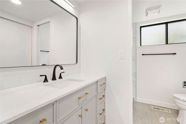 3216 171st Avenue NE, Bellevue, WA 98008