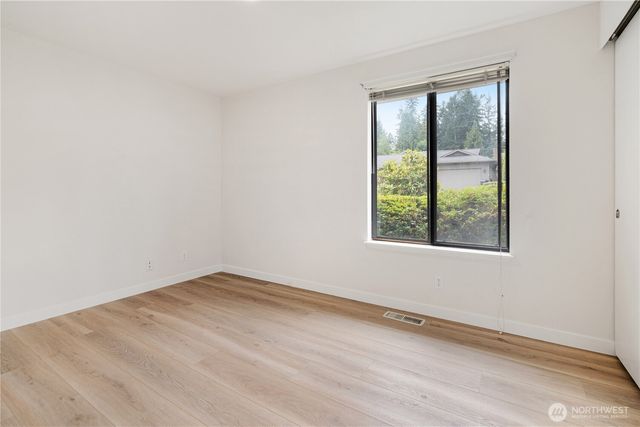 3216 171st Avenue NE, Bellevue, WA 98008