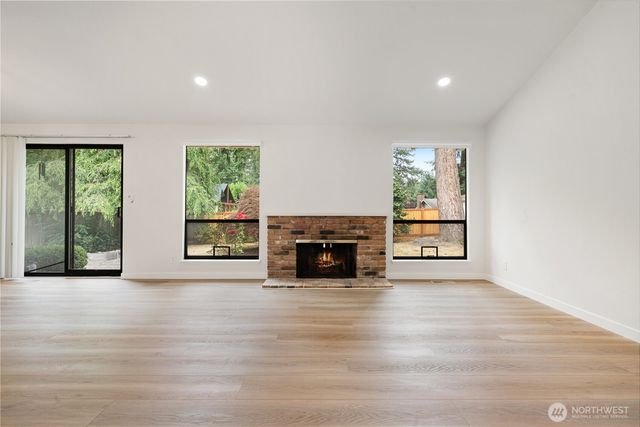 3216 171st Avenue NE, Bellevue, WA 98008