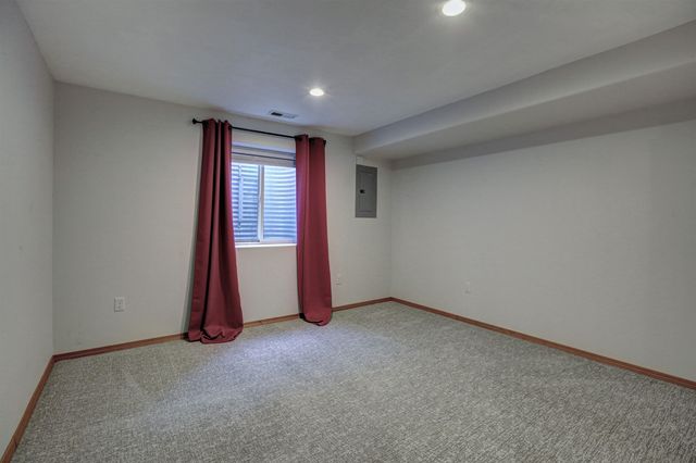 1621 S Rotchford Dr, Veradale, WA 99037