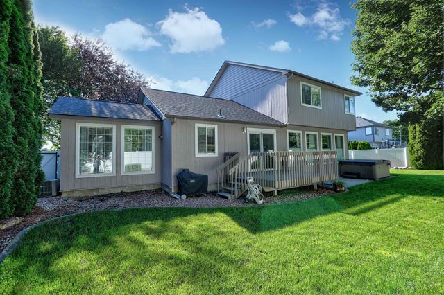 1621 S Rotchford Dr, Veradale, WA 99037