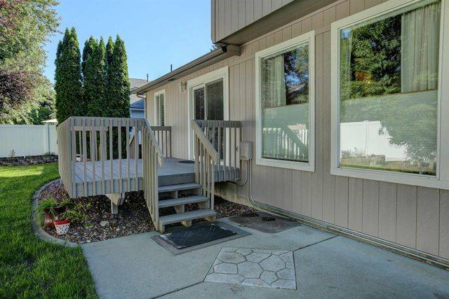 1621 S Rotchford Dr, Veradale, WA 99037