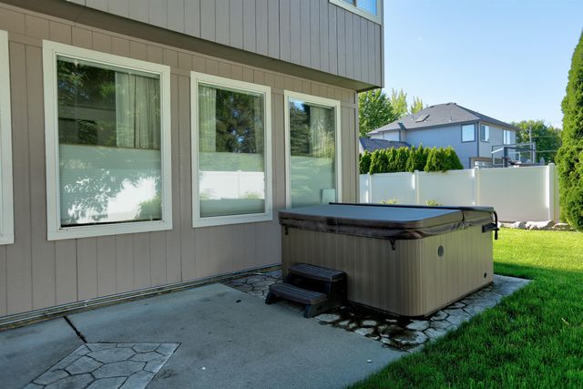 1621 S Rotchford Dr, Veradale, WA 99037
