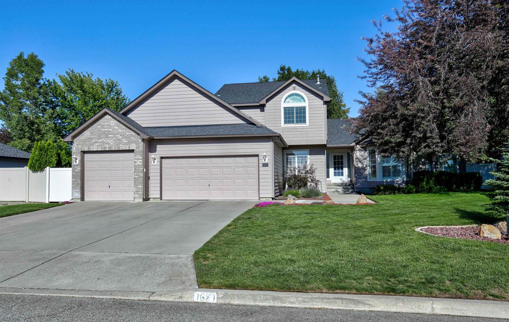 1621 S Rotchford Dr, Veradale, WA 99037
