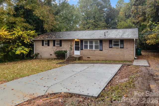 5300 Hickory Lane, Charlotte, NC 28216