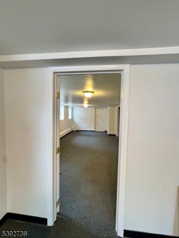 233 Malvern St, Newark City, NJ 07105