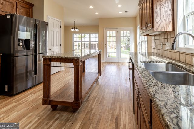 239 Blue Creek Lane, Loganville, GA 30052