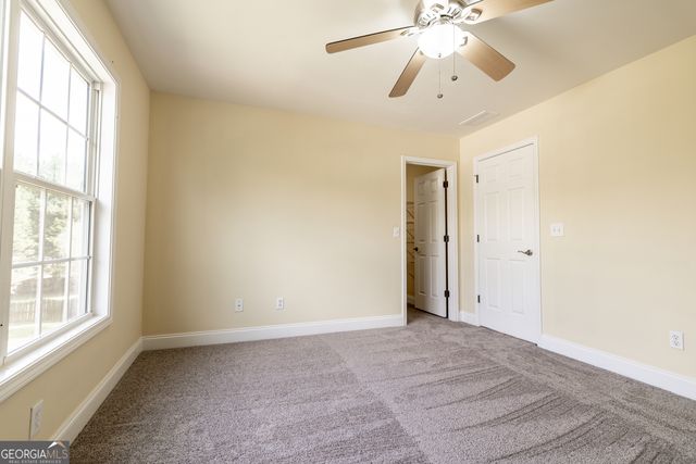 239 Blue Creek Lane, Loganville, GA 30052