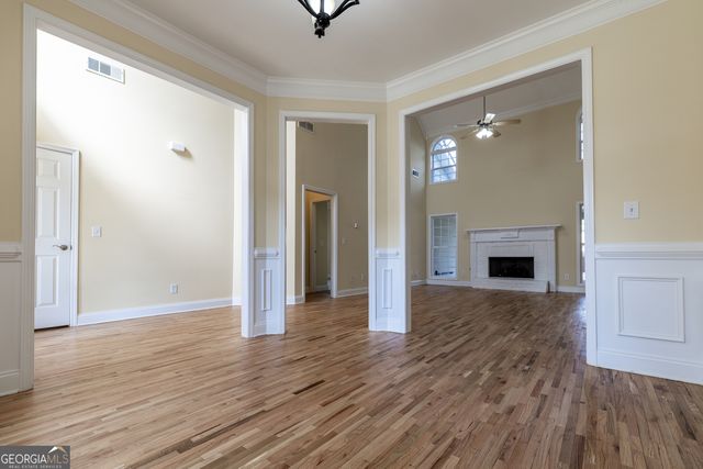 239 Blue Creek Lane, Loganville, GA 30052