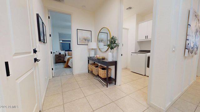 36810 N CAMARILLO Drive, San Tan Valley, AZ 85140