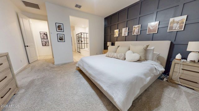 36810 N CAMARILLO Drive, San Tan Valley, AZ 85140