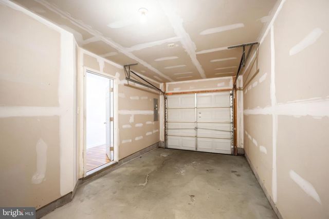 264 COUNTRY RIDGE DR, Red Lion, PA 17356