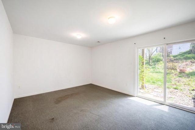 264 COUNTRY RIDGE DR, Red Lion, PA 17356