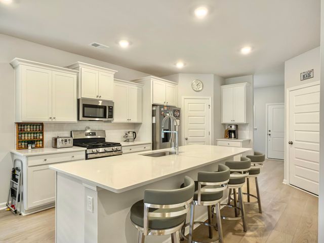 1027 Sagegrass Street, Summerville, SC 29485