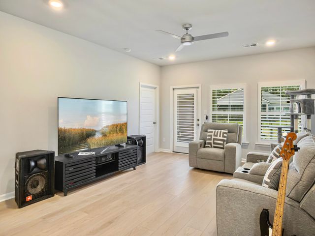 1027 Sagegrass Street, Summerville, SC 29485