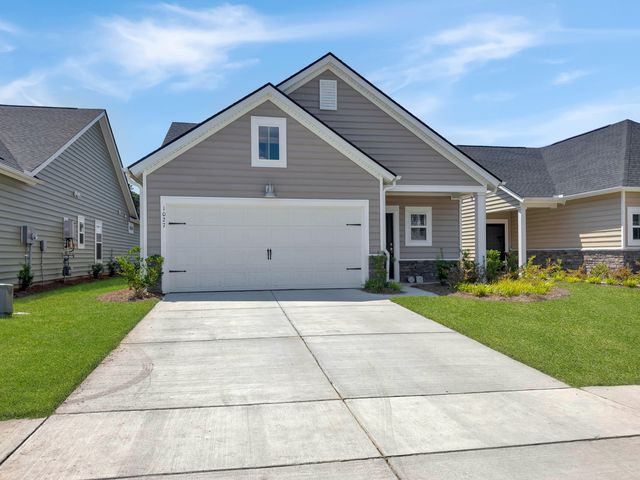 1027 Sagegrass Street, Summerville, SC 29485