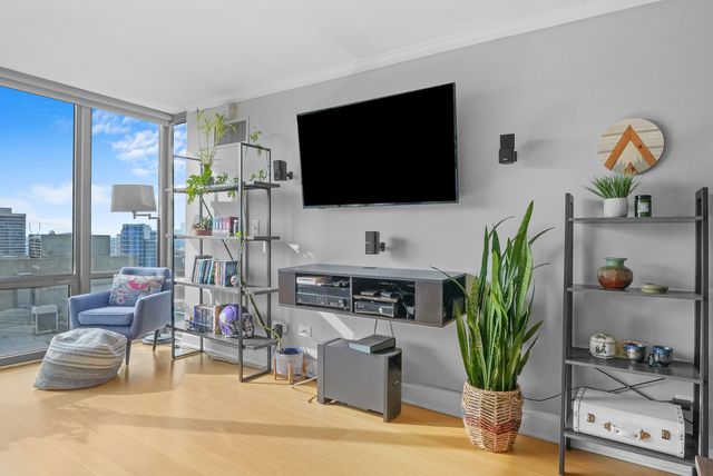 2 E Erie Street 2806, Chicago, IL 60611