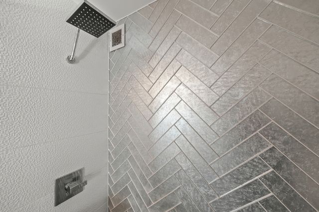 2 E Erie Street 2806, Chicago, IL 60611