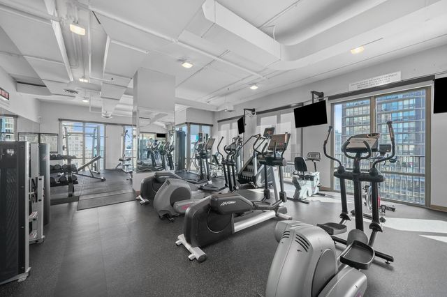 2 E Erie Street 2806, Chicago, IL 60611