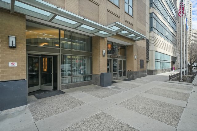 2 E Erie Street 2806, Chicago, IL 60611