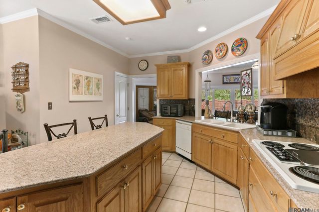 12182 Indigo Dr, St Francisville, LA 70775