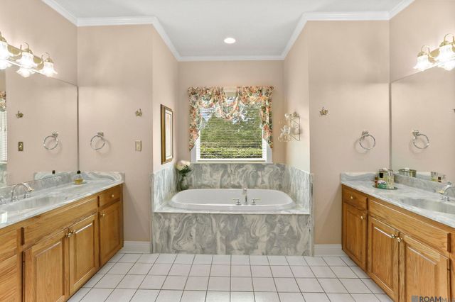 12182 Indigo Dr, St Francisville, LA 70775