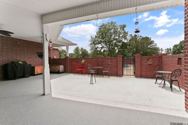 12182 Indigo Dr, St Francisville, LA 70775