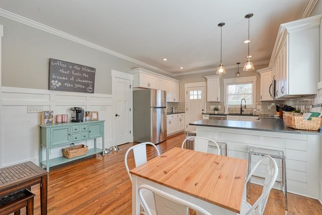 35 Burgess Avenue, Greenville, SC 29609