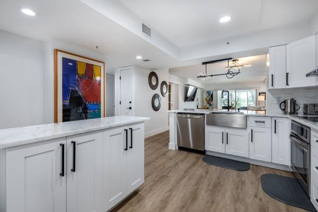 6096 Huntwick Terrace 303, Delray Beach, FL 33484