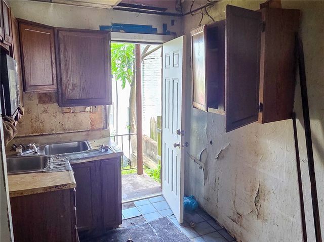 249 E 16th Ave, Homestead, PA 15120