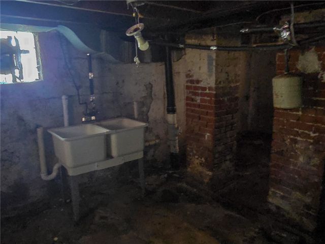 249 E 16th Ave, Homestead, PA 15120