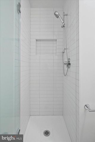 915 N IRVING ST, Arlington, VA 22201