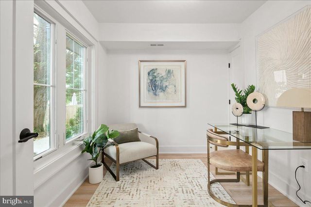 915 N IRVING ST, Arlington, VA 22201