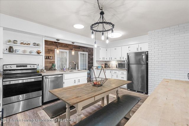 6603 W Cutler Road, Dewitt, MI 48820