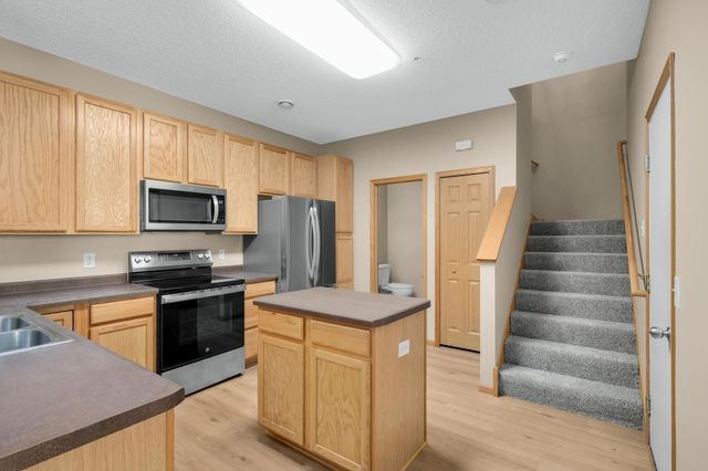 4901 Bisset Lane, Inver Grove Heights, MN 55076