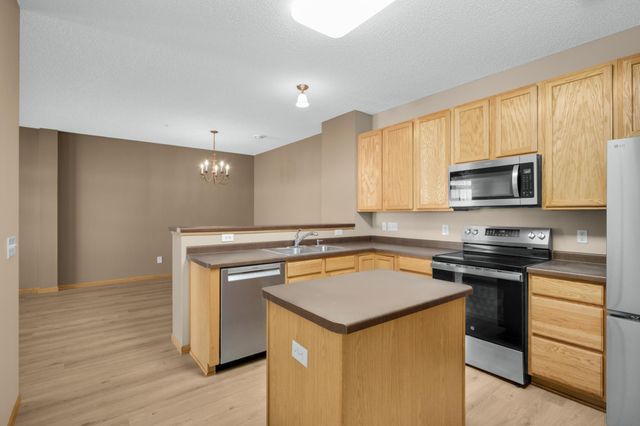 4901 Bisset Lane, Inver Grove Heights, MN 55076