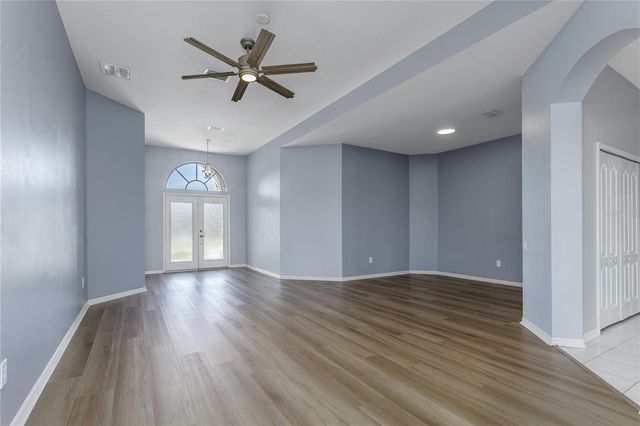 5402 SPECTACULAR BID DRIVE, Wesley Chapel, FL 33544