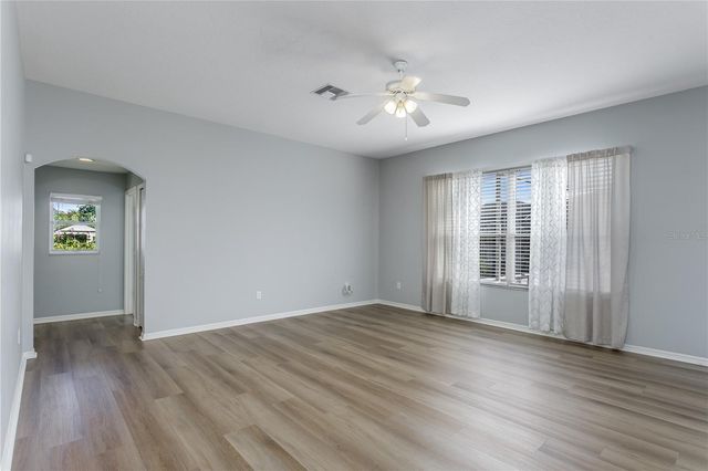 5402 SPECTACULAR BID DRIVE, Wesley Chapel, FL 33544