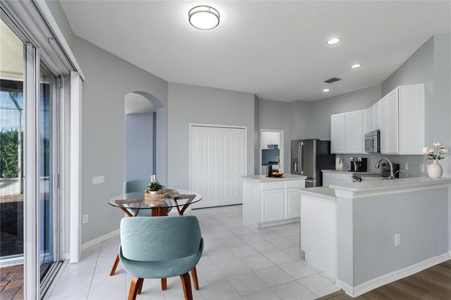 5402 SPECTACULAR BID DRIVE, Wesley Chapel, FL 33544