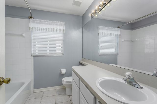 5402 SPECTACULAR BID DRIVE, Wesley Chapel, FL 33544