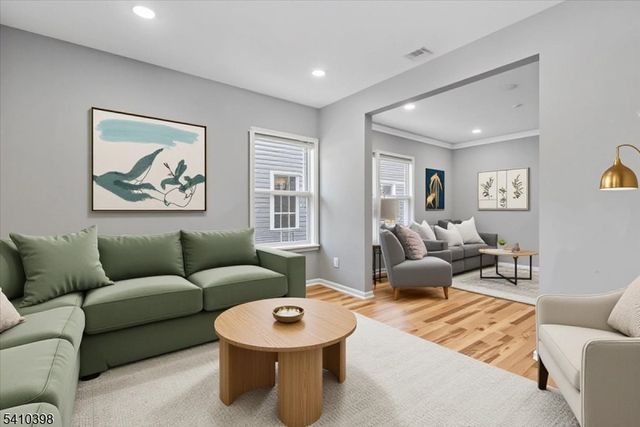 122 Livingston St, Westfield Town, NJ 07090