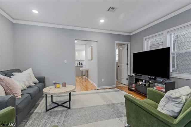 122 Livingston St, Westfield Town, NJ 07090