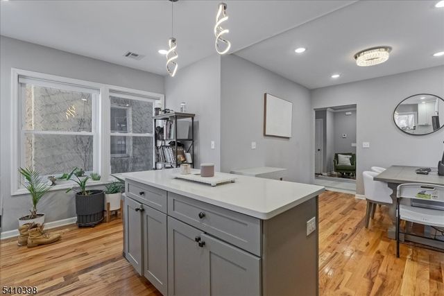 122 Livingston St, Westfield Town, NJ 07090