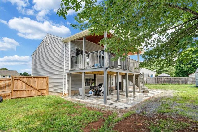 901 Samantha CIR, Roanoke, VA 24019