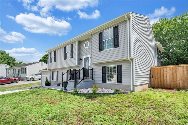 901 Samantha CIR, Roanoke, VA 24019