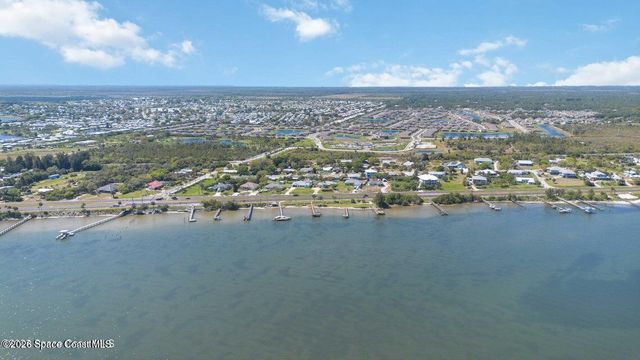 5072 Alabaster Drive, Grant-valkaria, FL 32949