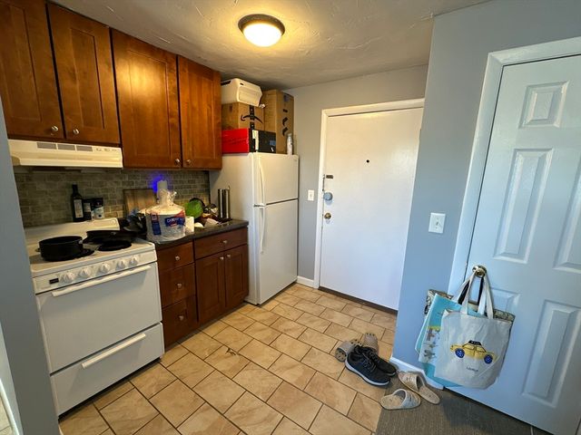 720 Bennington St 304, Boston, MA 02128