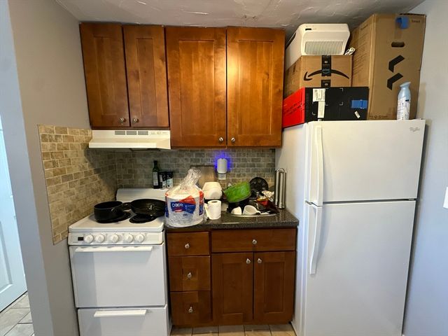 720 Bennington St 304, Boston, MA 02128