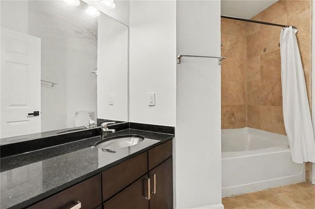 2700 NE Pine Tree Road NE 1219, Atlanta, GA 30324