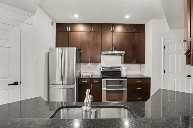 2700 NE Pine Tree Road NE 1219, Atlanta, GA 30324
